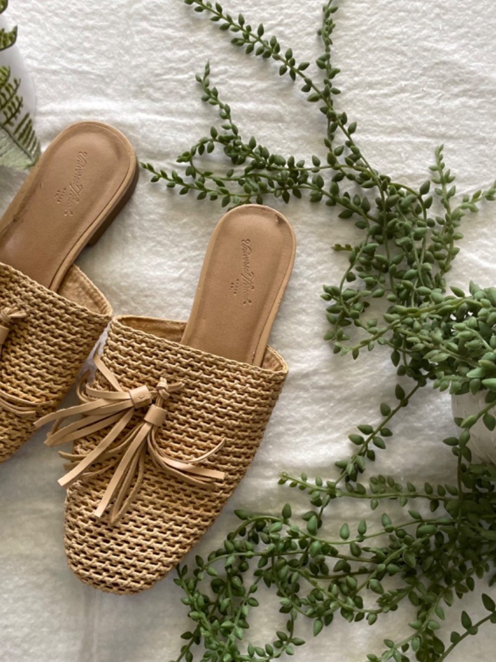 Summer sandals - Picture 2 of 3